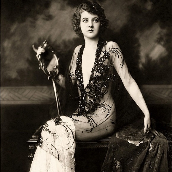 • C O S T U M E S • - Picture 5 of 13